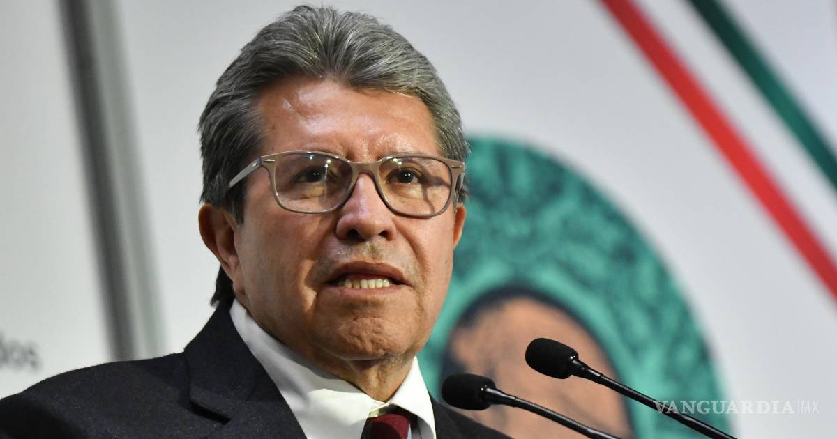Pide Monreal dejar de lado intereses de grupo y partido en San Luis Potosí