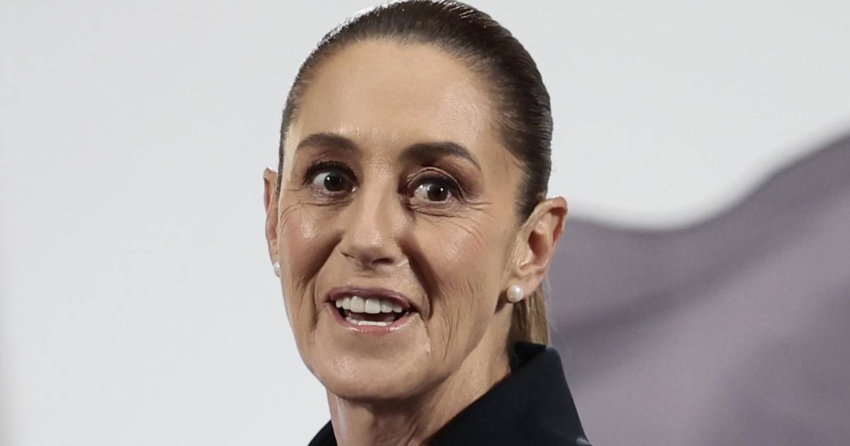 La 4T da con una mano y quita con las dos