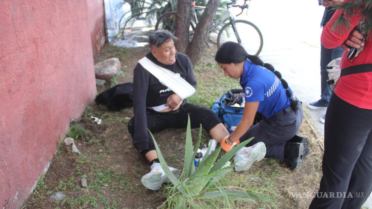 Hombre se cae de la azotea y termina lesionado, en Saltillo