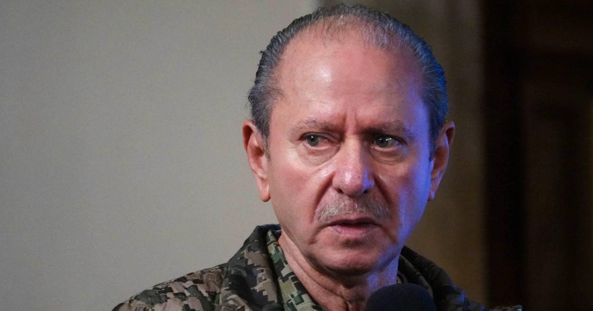 Analiza Sheinbaum ‘sacrificar’ a Rafael Ojeda ante crisis que arrastra con su gobierno y la Marina
