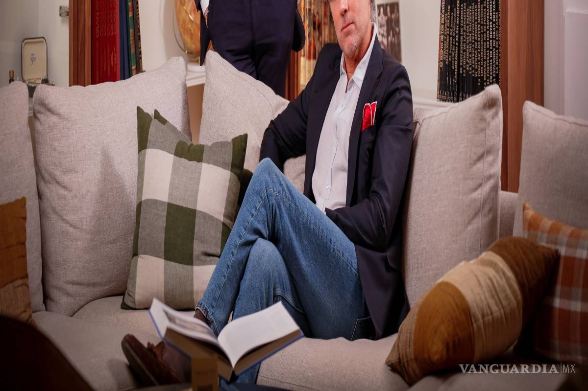 $!El futuro de las inversiones es la IA, pero no la que todos conocemos actualmente, sino la que va a venir y en la que se está invirtiendo una cantidad ingente de dinero”, explican Martínez Marco (de pie) y Pozzi.