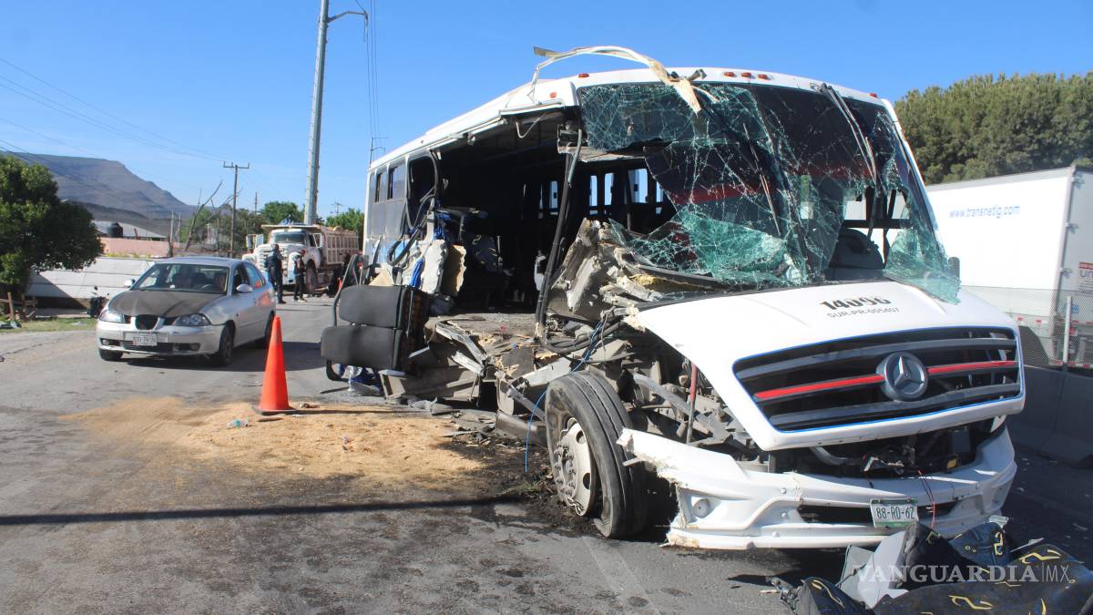Choque de camiones deja nueve heridos, en Saltillo