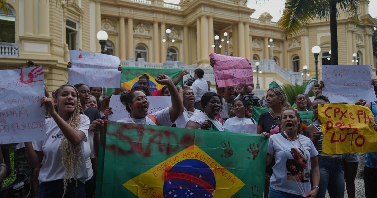 Sube a 121 el número de muertos en redada policial contra narcotráfico en Río de Janeiro