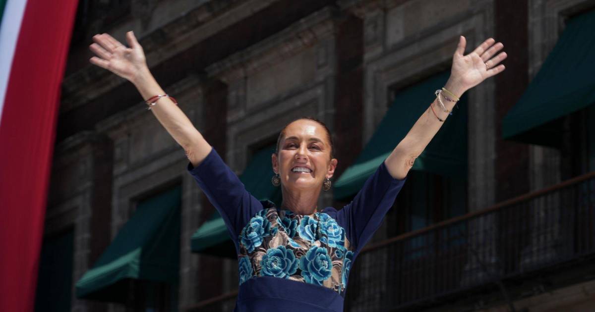 Sheinbaum conmemora su primer año de gobierno desde el Zócalo de CDMX