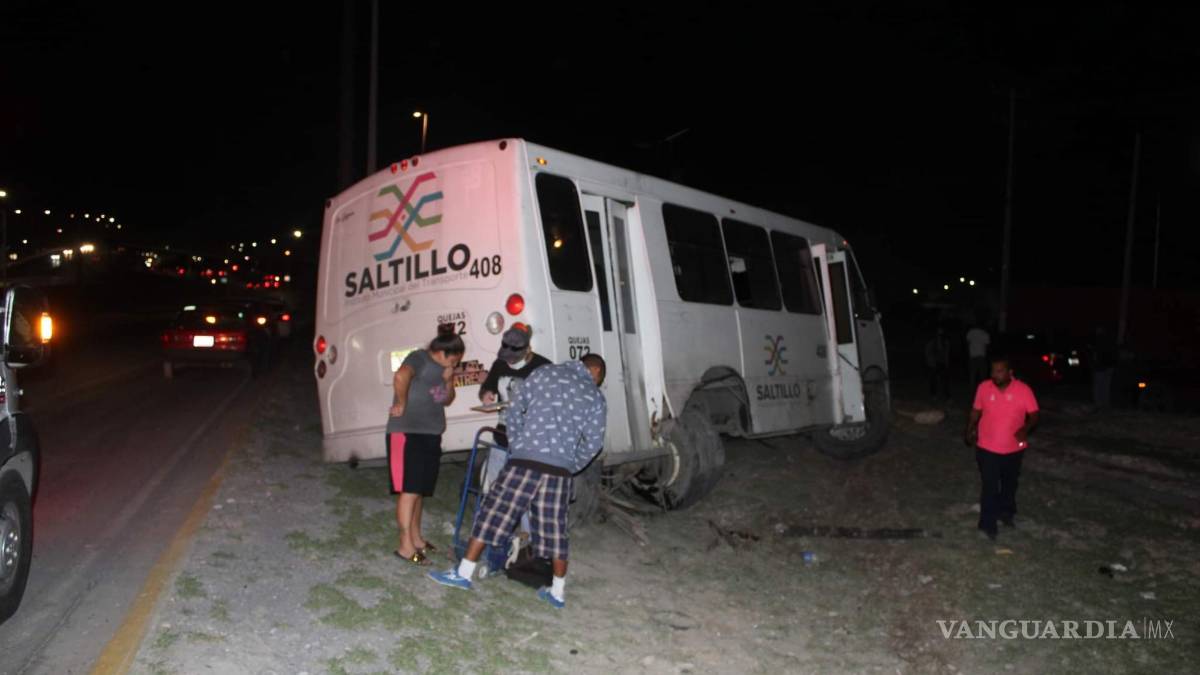 Saltillo: cumbiero de la Misión Cerritos choca; se distrae con acompañante