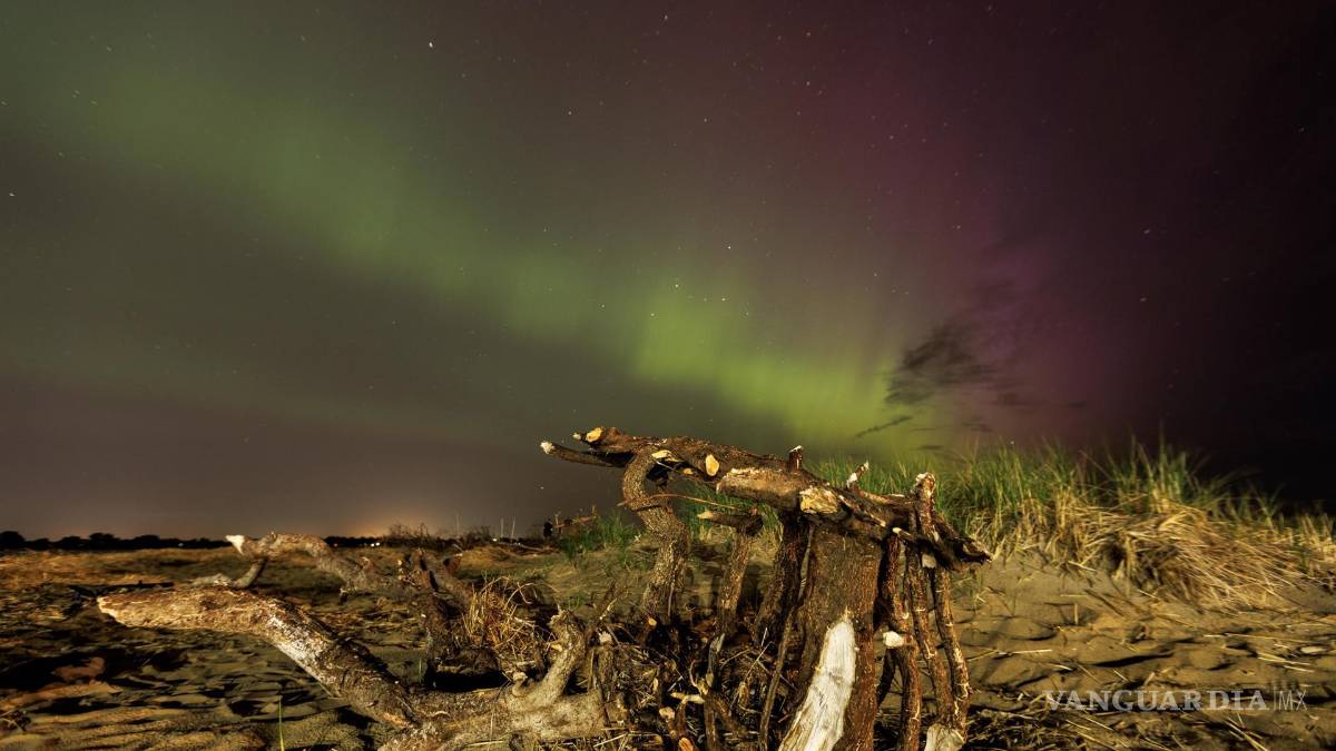 Inusual y potente tormenta solar pinta los cielos del hemisferio norte con coloridas auroras boreales (fotos)