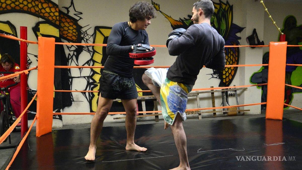 Experto en artes marciales mixtas en Saltillo, aconseja a mujeres para salir de una situación de peligro