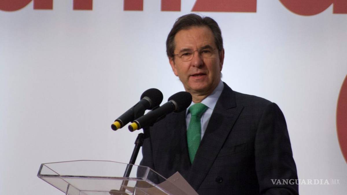 Esteban Moctezuma, titular de la SEP, transparenta su declaración a medias
