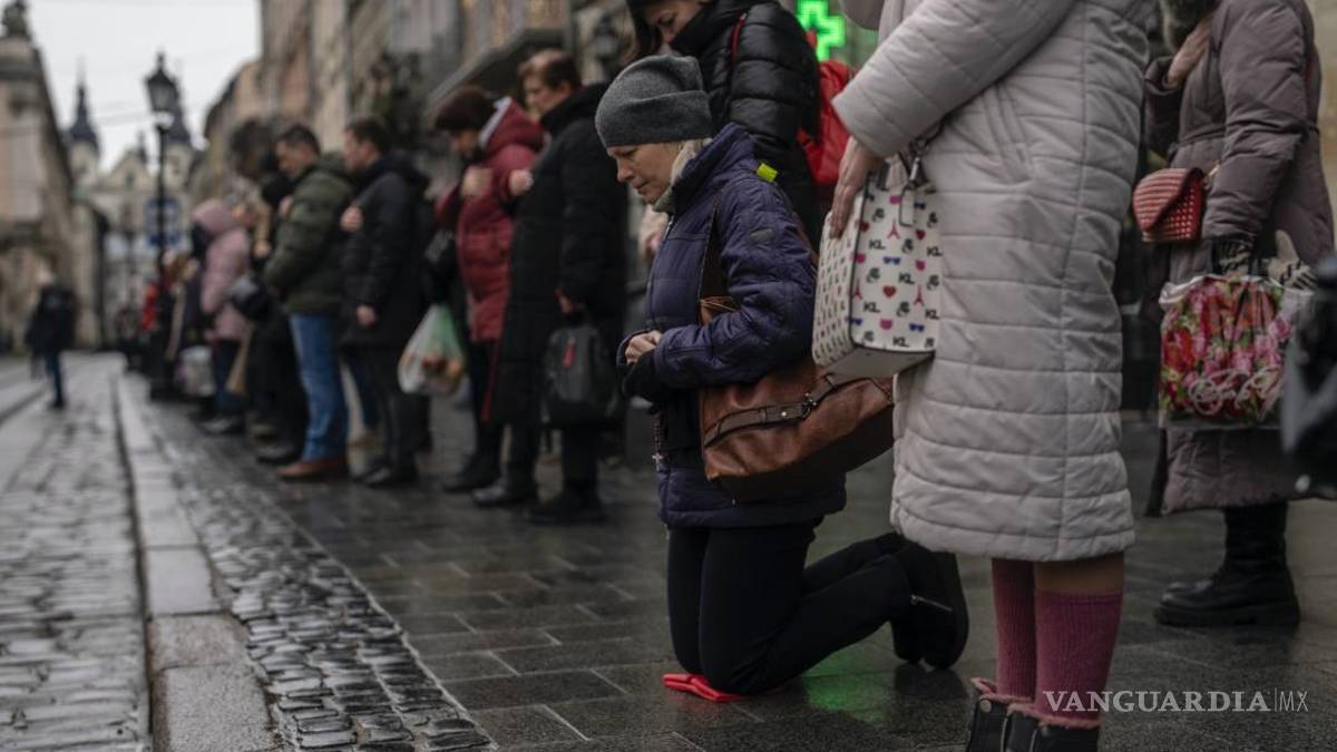 Primer año de la guerra en Ucrania en impactantes imágenes (fotos)