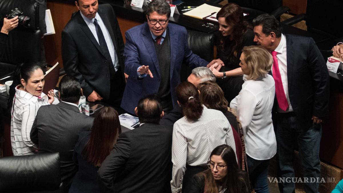 Morena 'desafía' a AMLO y bancos caen 6% en la Bolsa