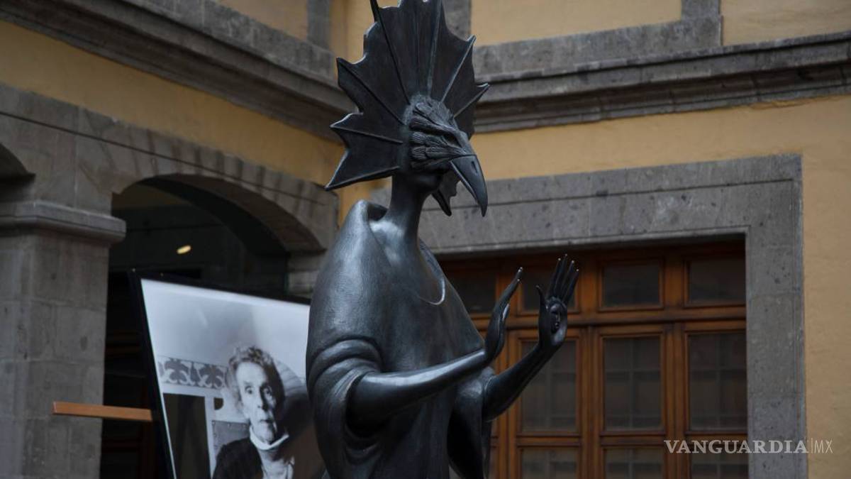 Develan "The Palmist", escultura de la artista Leonora Carrington
