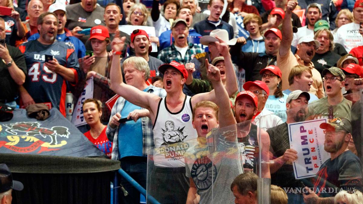 Mítines nazis en EU contra la “perra” (Hillary), el “negro” (Obama), “frijoleros” (mexicanos)