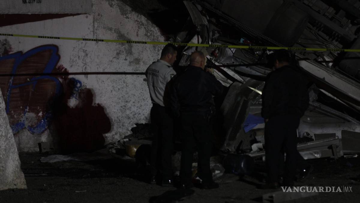 Tragedia en la Matehuala-Saltillo, conductor de tráiler pierde la vida en volcadura