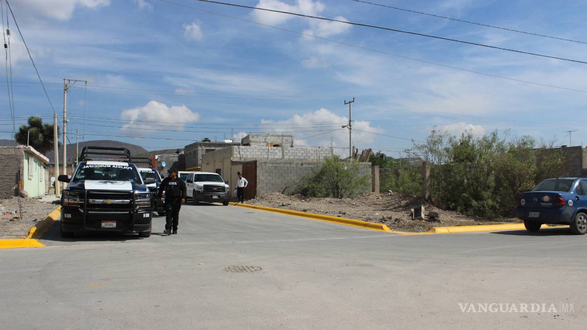 Por fin pavimentan calles de populosa colonia de Saltillo