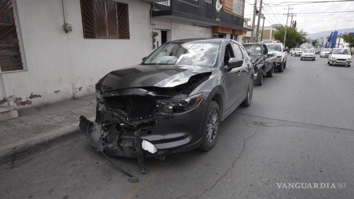 Aparatoso accidente en la Zona Centro de Saltillo deja cuantiosos daños ...