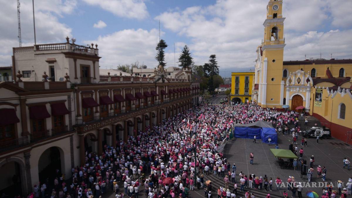 Así toman las calles y plazas miles de mexicanos para defender al INE (Fotos)