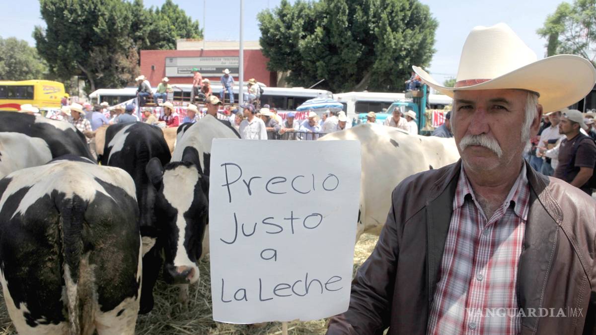 Lecheros piden al Gobierno atender demandas de la sociedad