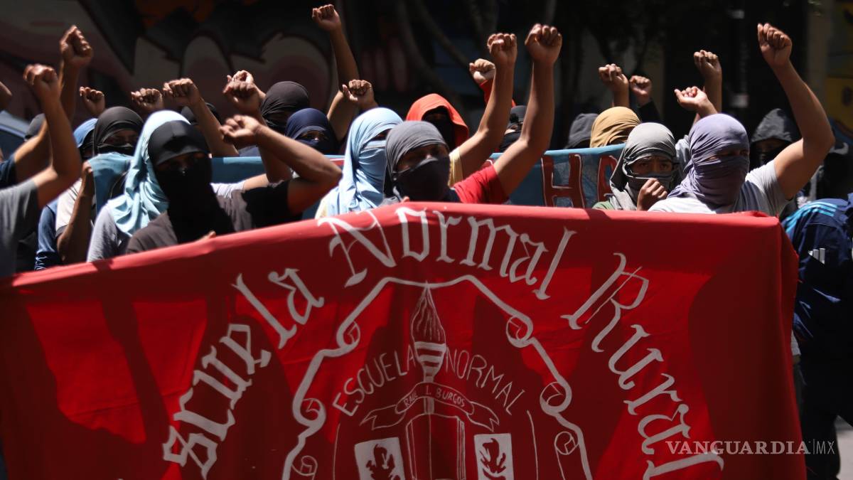 Vinculan a funeraria y Semefo de Iguala con desaparición de normalistas; hay siete detenidos: Segob