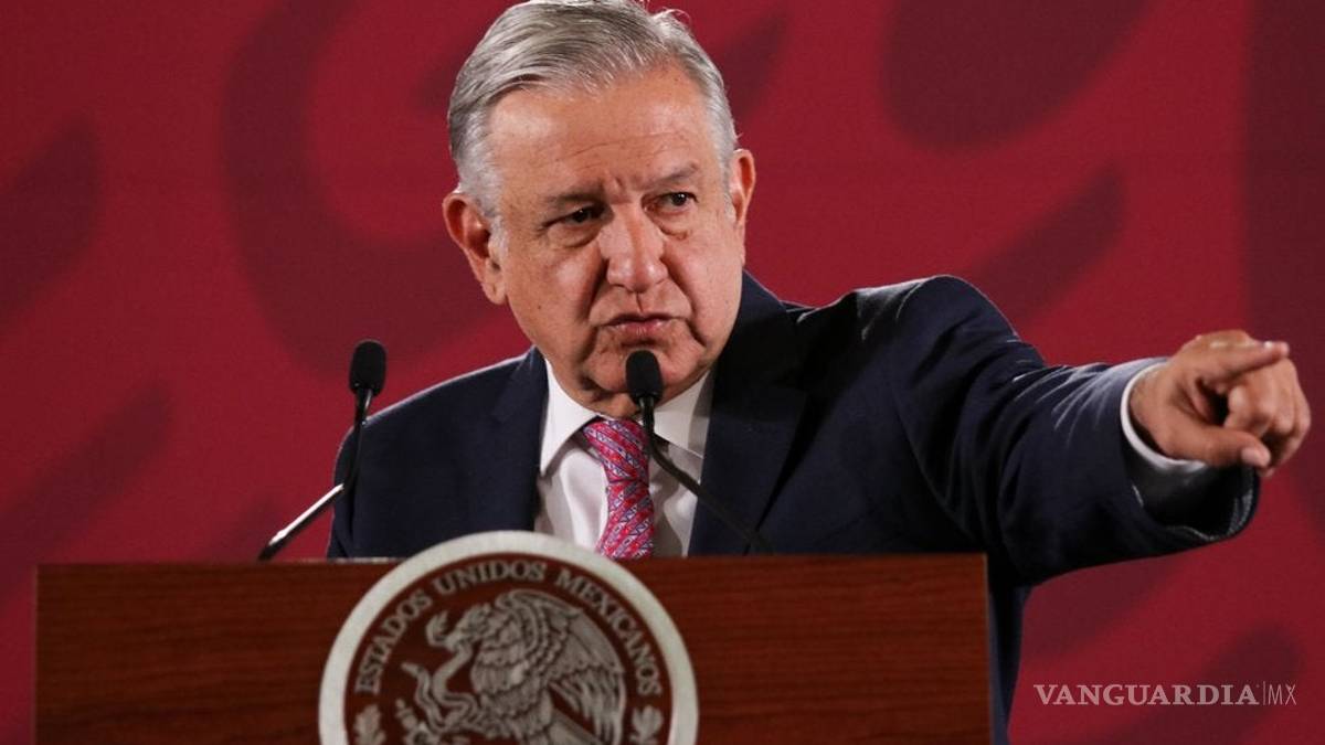 "Nunca he participado en fraudes electorales", responde AMLO al INE