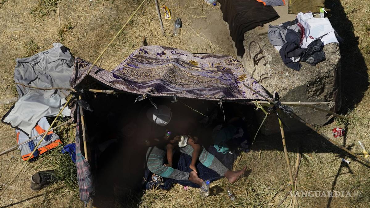 Bloquean llegada de más migrantes a Piedras Negras