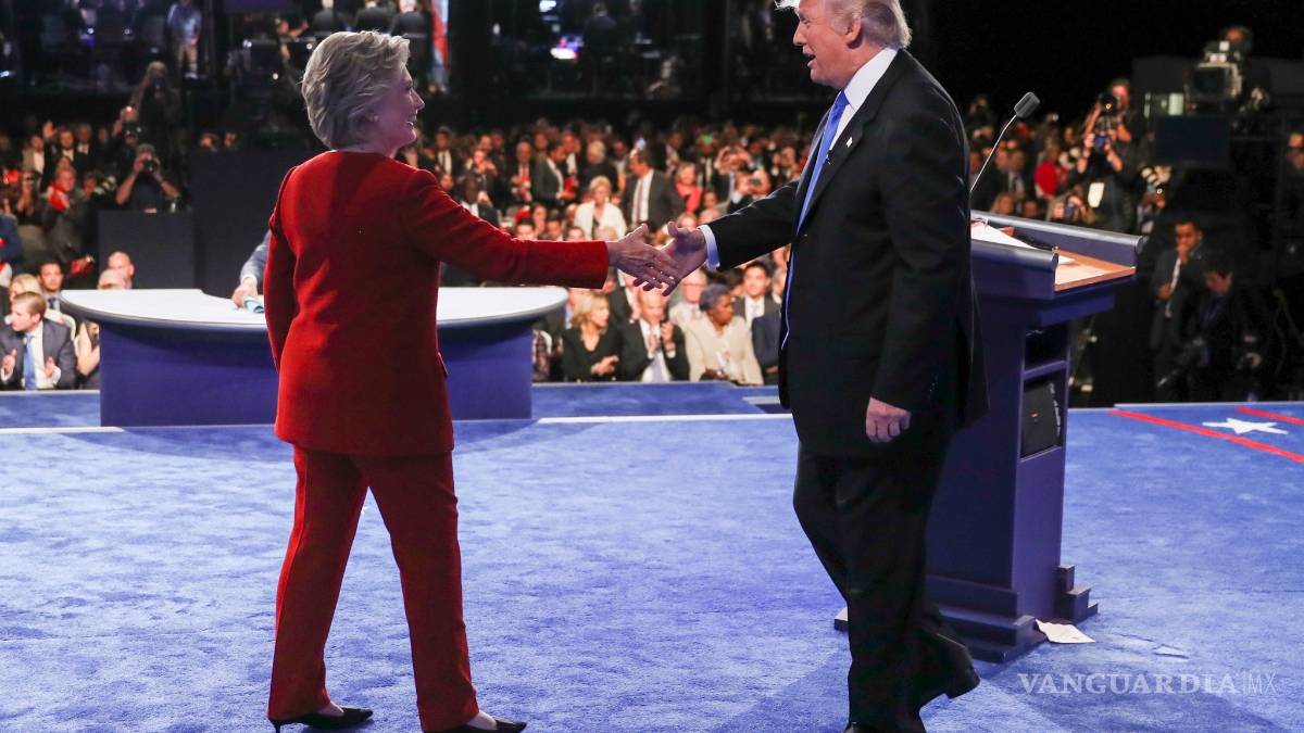 Clinton y Trump intercambian duras críticas en primer debate