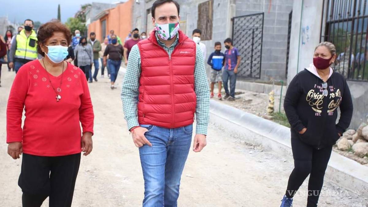 Llega pavimento a las calles de la colonia Nueva Vida en Saltillo