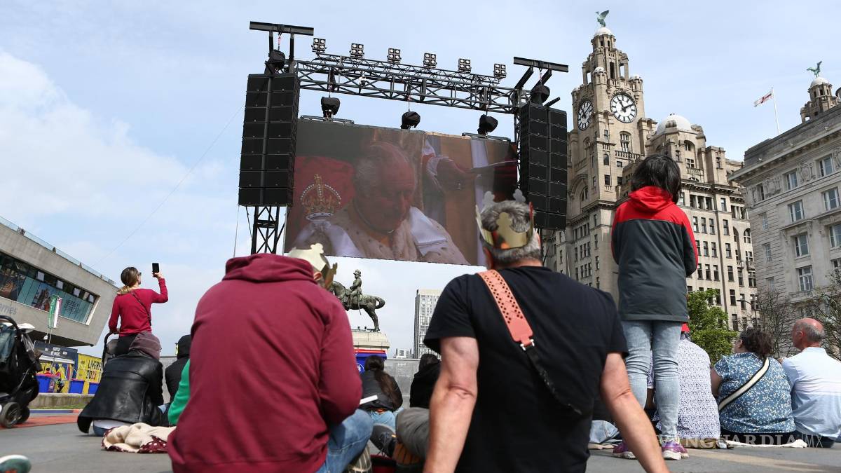 Así inicia el reinado del Carlos III tras una larga espera para ser el monarca británico (fotos)