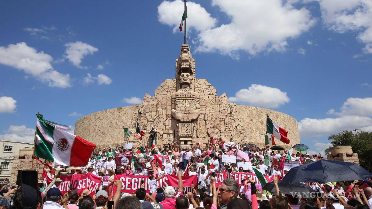 Así toman las calles y plazas miles de mexicanos para defender al INE (Fotos)