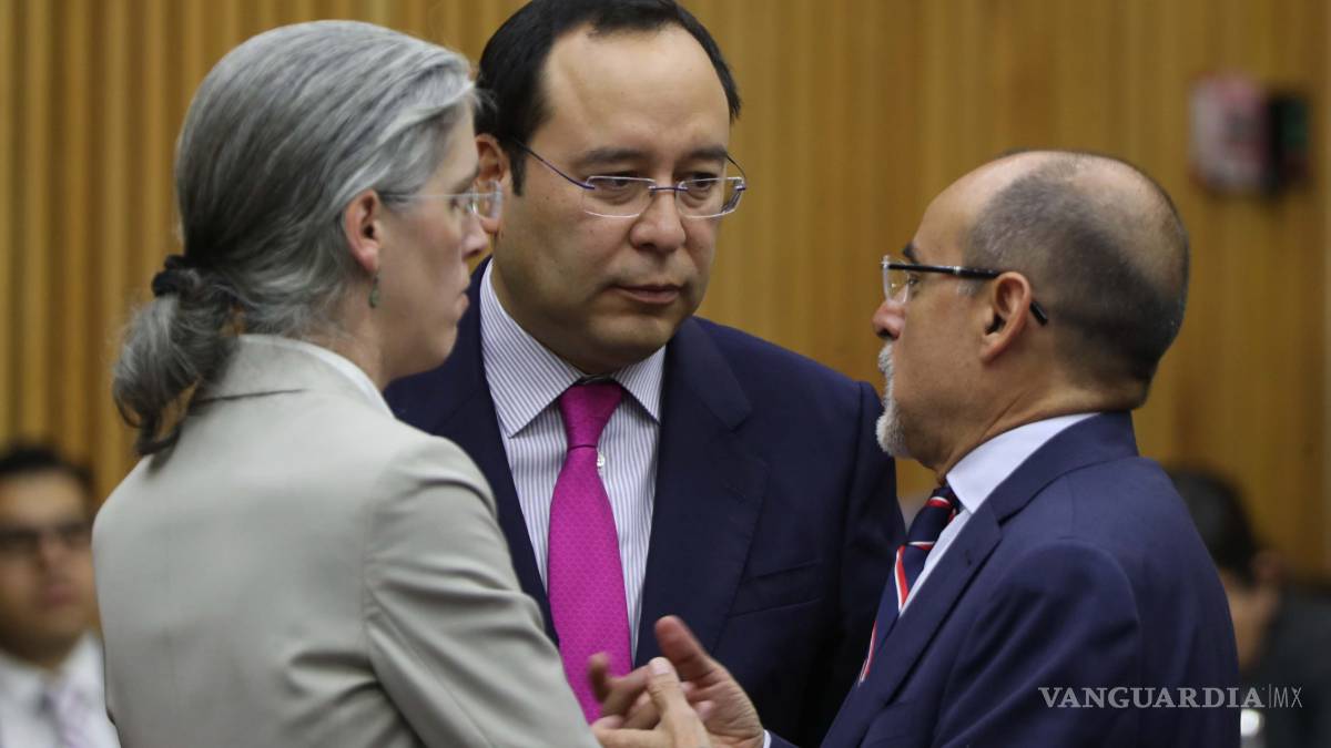 Sí habrá ‘cancha pareja’, advierte consejero del INE