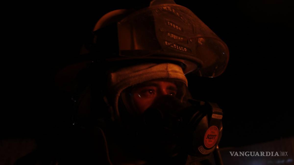 Incendio en recicladora causa movilización de Bomberos de Saltillo