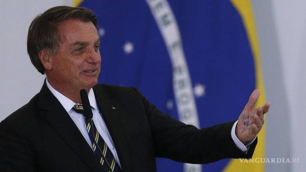 Duras críticas de The Lancet al manejo de pandemia en México y Brasil.