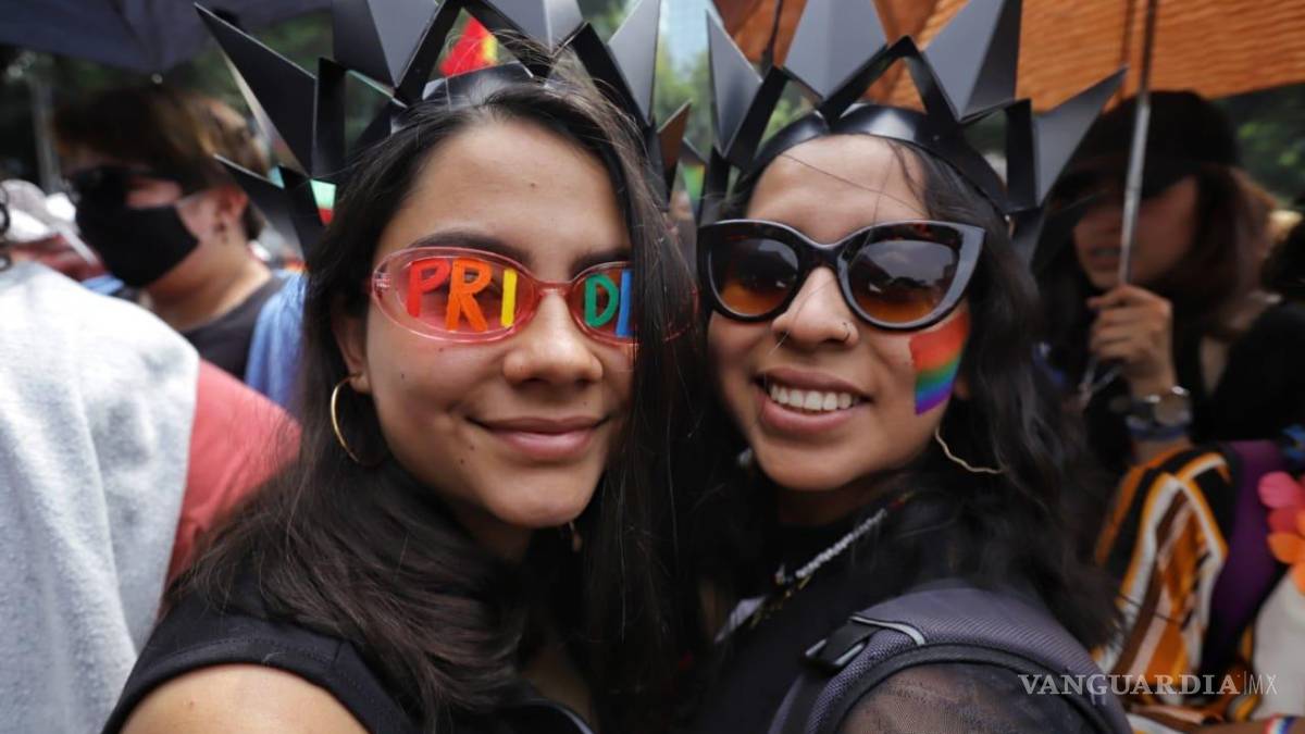 Pintan multicolor a la Ciudad de México, 250 mil personas acuden a marcha LGBTTTIQ+