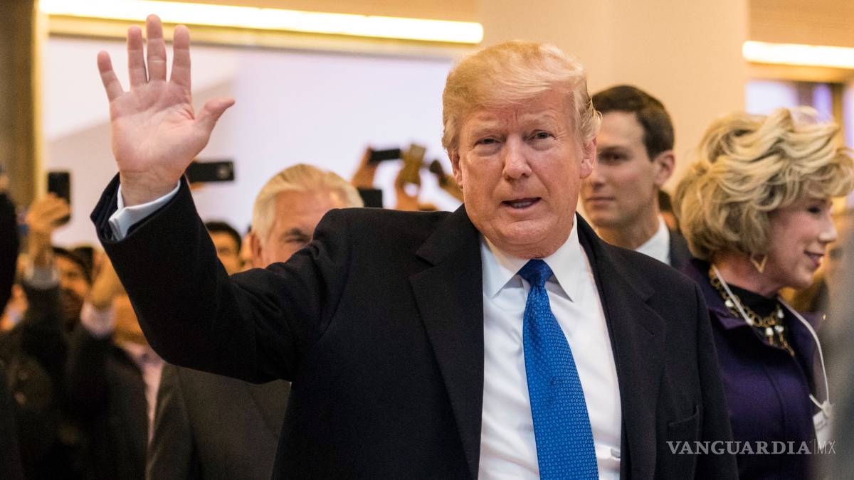 Llega Trump a Davos en medio de críticas al proteccionismo