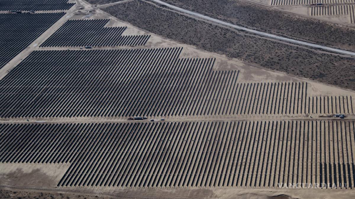 Obligado por la invasión rusa en Ucrania, México presenta “la mayor planta solar de Latinoamérica”