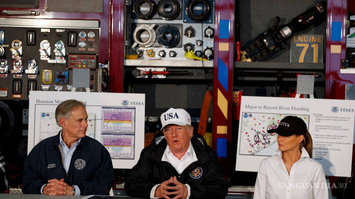 Trump promete donar 1 mdd de su dinero por Harvey
