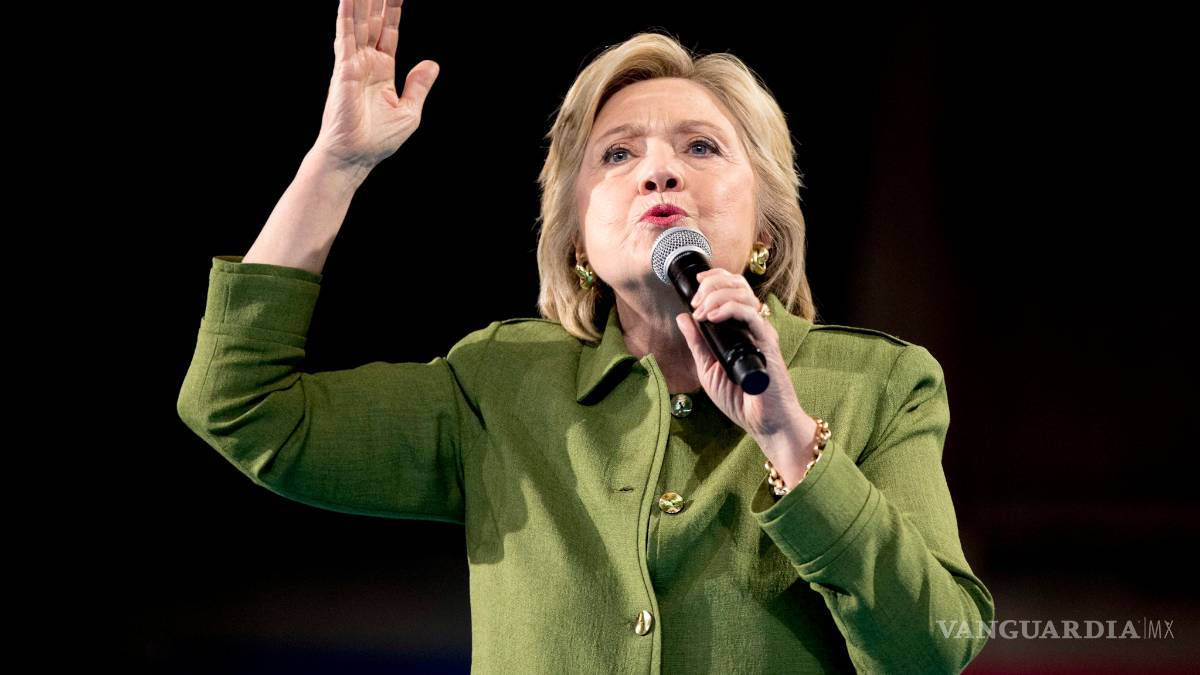 Hillary Clinton se convierte en la primera mujer candidata a la Presidencia de EU