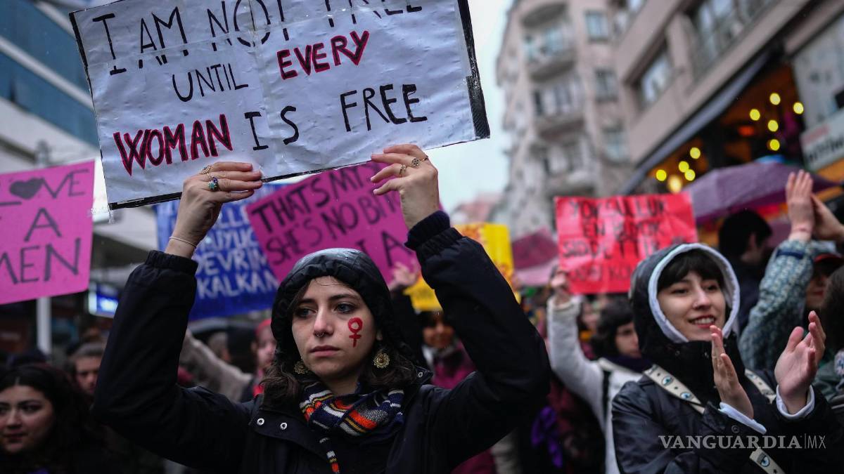 Mujeres alzan su voz en todo el para defender sus derechos y contra la violencia y la impunidad (fotos)