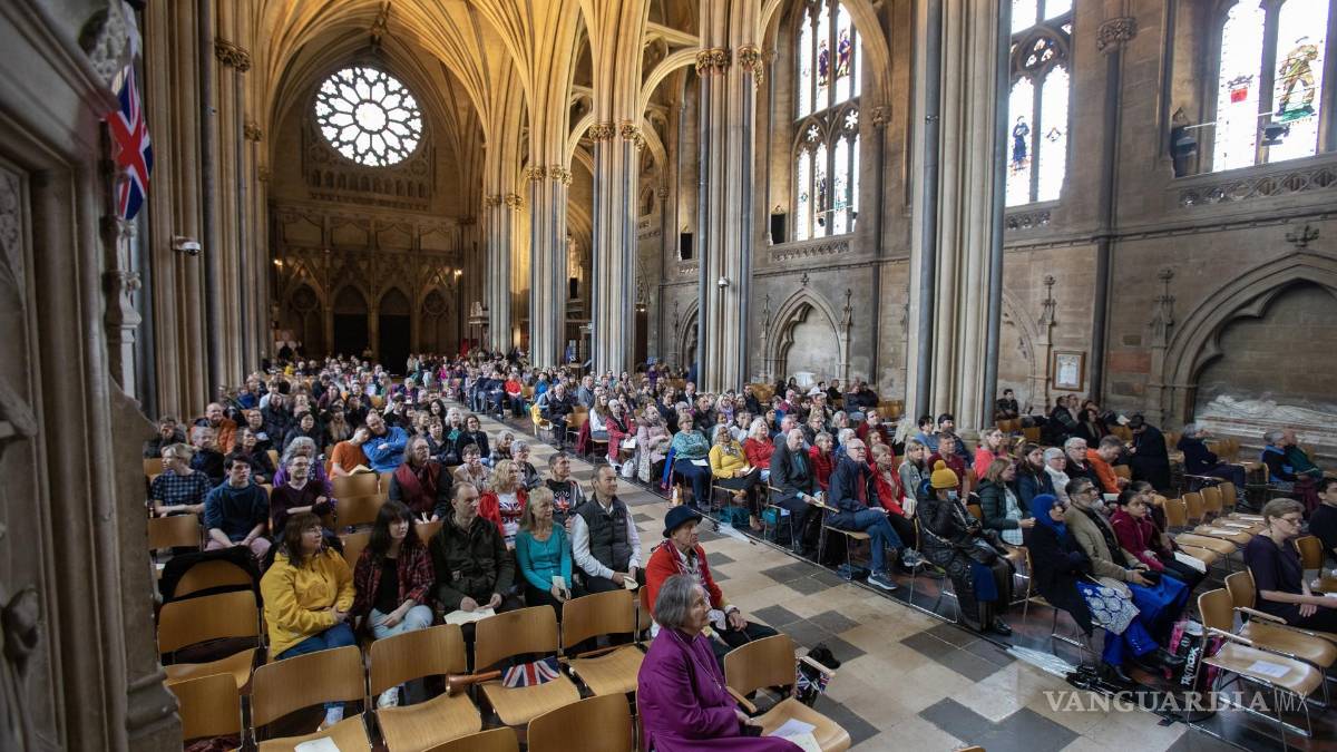 Así inicia el reinado del Carlos III tras una larga espera para ser el monarca británico (fotos)