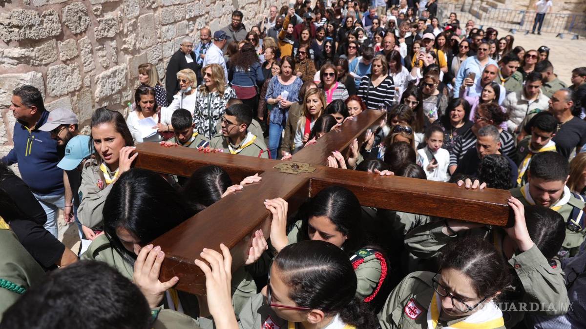 Estas son las 43 imágenes de las representaciones del Viernes Santo que atraparon la atención en el mundo (fotos)