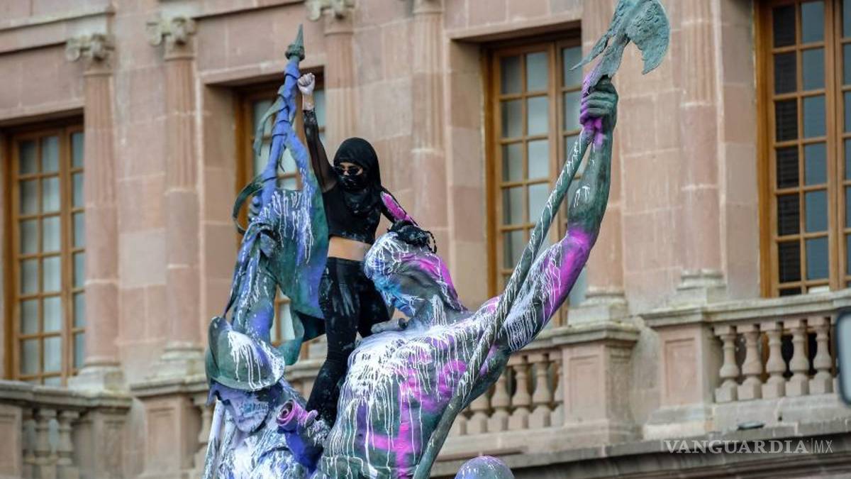 8M: Entre el dolor y la rabia con el grito de “Ni una más” miles de mujeres toman las calles en México (fotos)