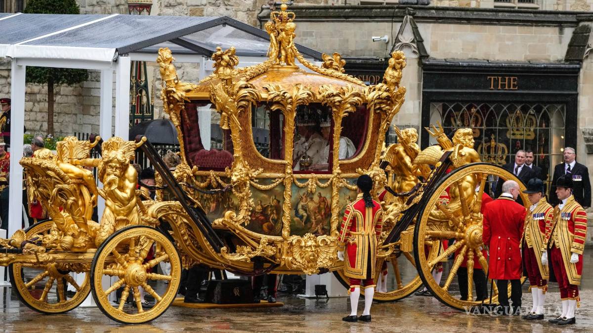 Así inicia el reinado del Carlos III tras una larga espera para ser el monarca británico (fotos)