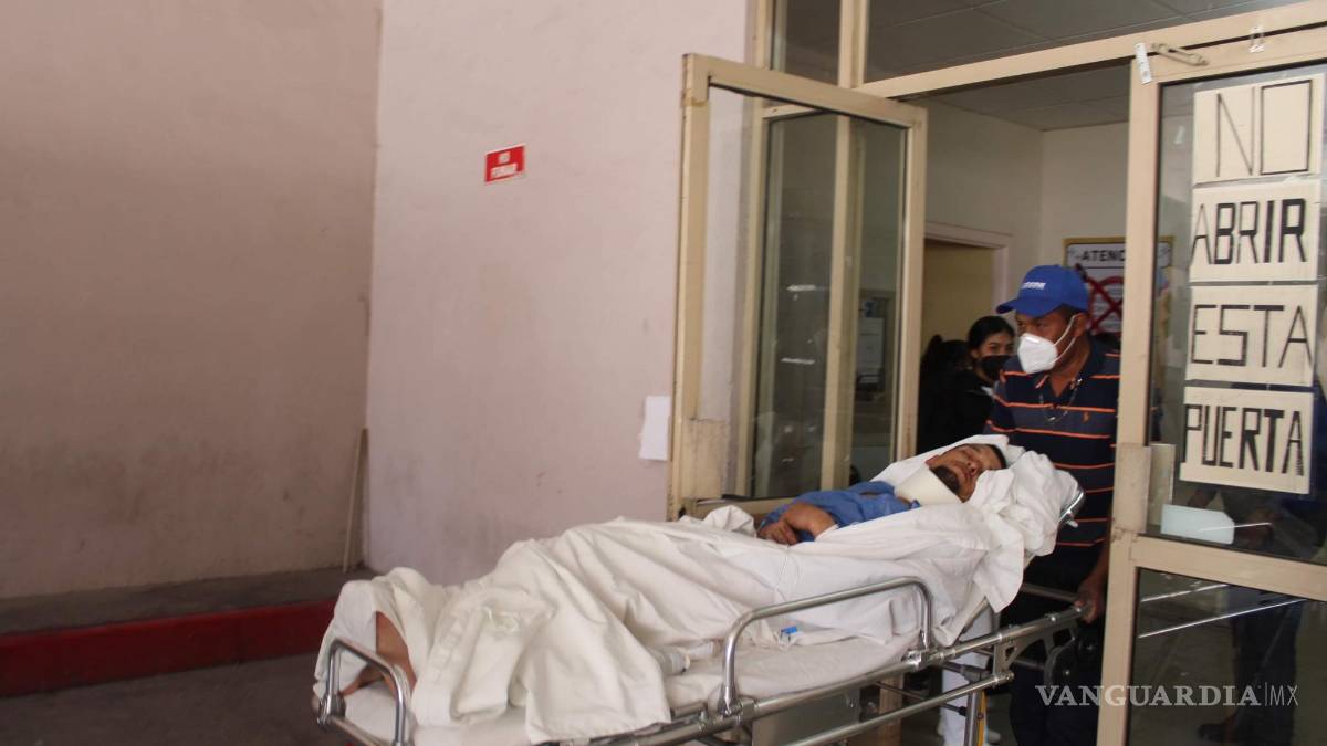 Hombre apedrea domicilio en Parras, Coahuila; en respuesta, lo golpean con un bate