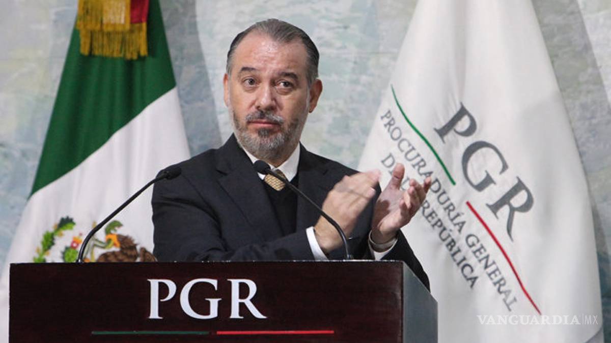 Renuncia de Cervantes busca libertad para designar Fiscal: Osorio