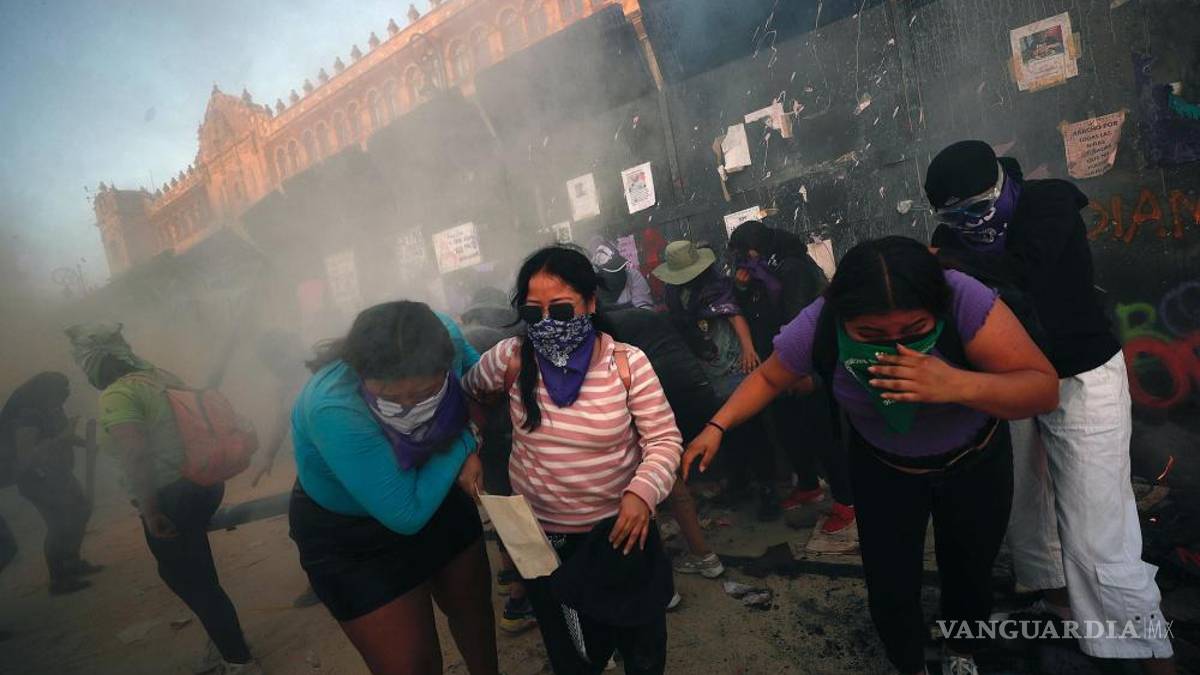 8M: Entre el dolor y la rabia con el grito de “Ni una más” miles de mujeres toman las calles en México (fotos)