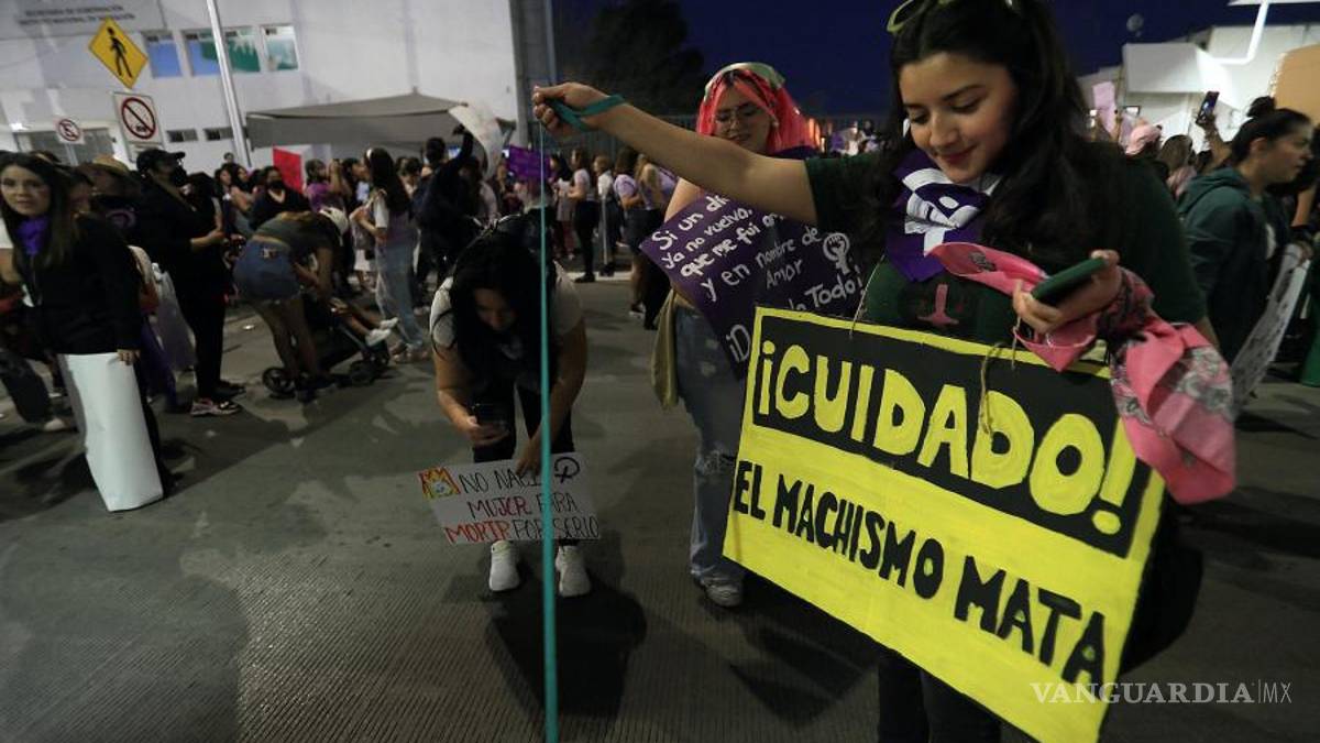 8M: Entre el dolor y la rabia con el grito de “Ni una más” miles de mujeres toman las calles en México (fotos)