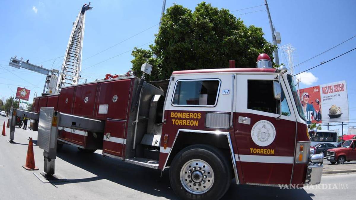 Roban equipo a los Bomberos de Torreón mientras rescataban a sujeto del río Nazas