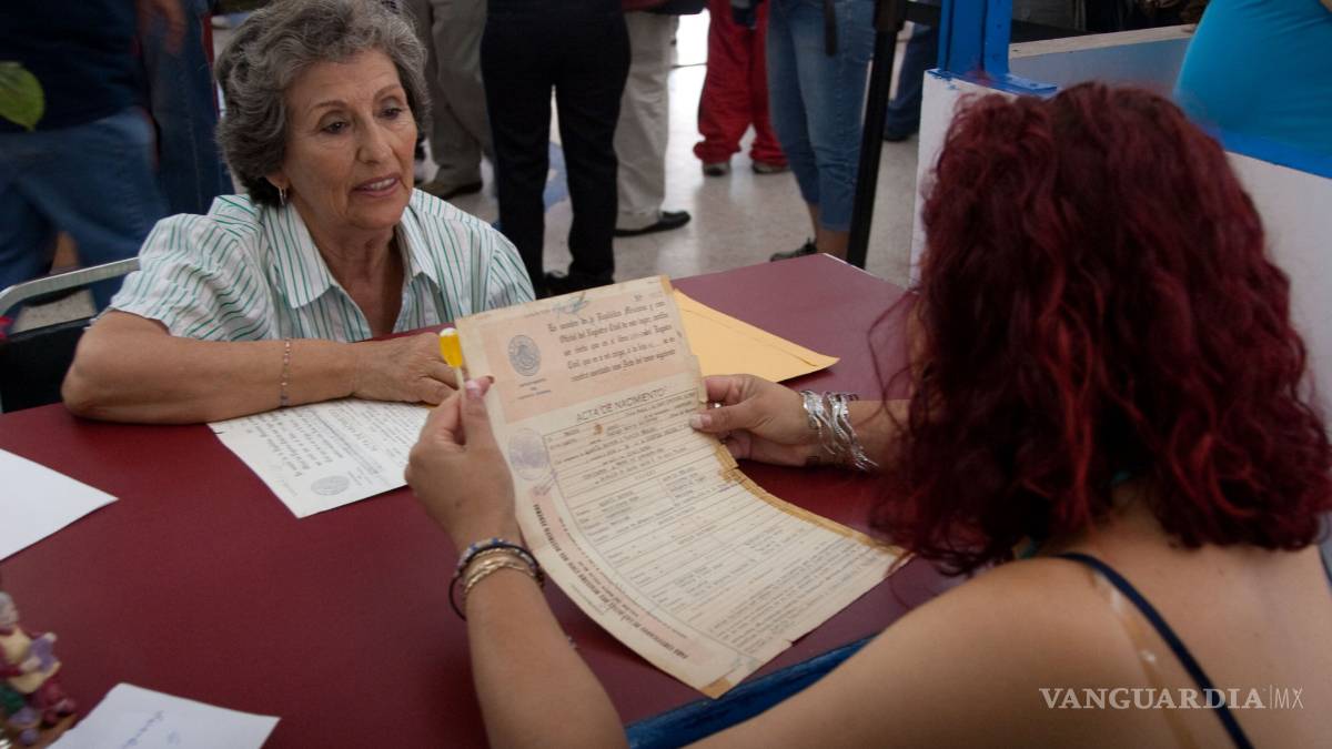 Concretan digitalización de actas de nacimiento en todo el País