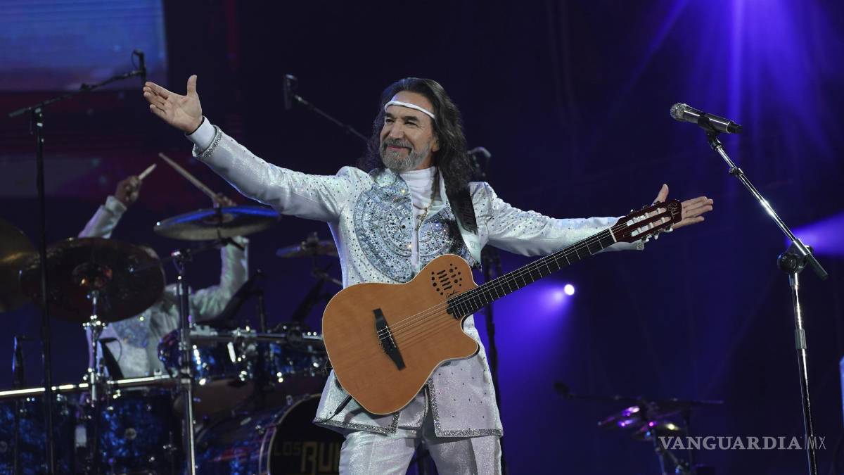 82 mil fans se rinden y se embelesan ante los Bukis en el Estadio Azteca