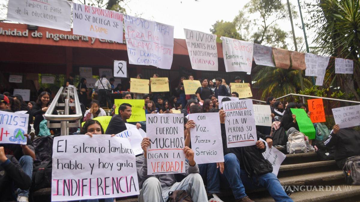Convocan a protesta por desaparición de 192 estudiantes de la UV ...