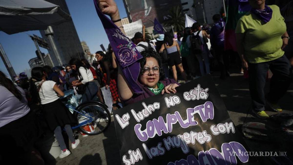 8M: Entre el dolor y la rabia con el grito de “Ni una más” miles de mujeres toman las calles en México (fotos)